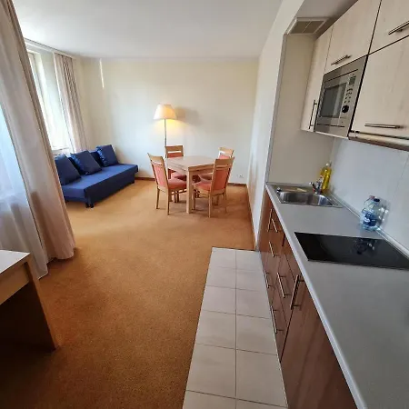 10q - Z6 804 Apartamento Varsovia